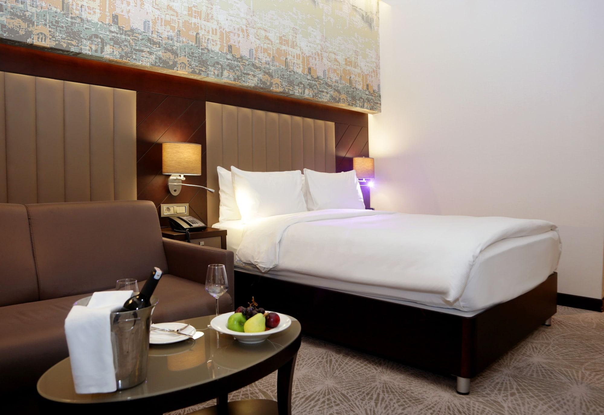 Doubletree By Hilton Istanbul Umraniye Hotel Екстериор снимка A room at the hotel