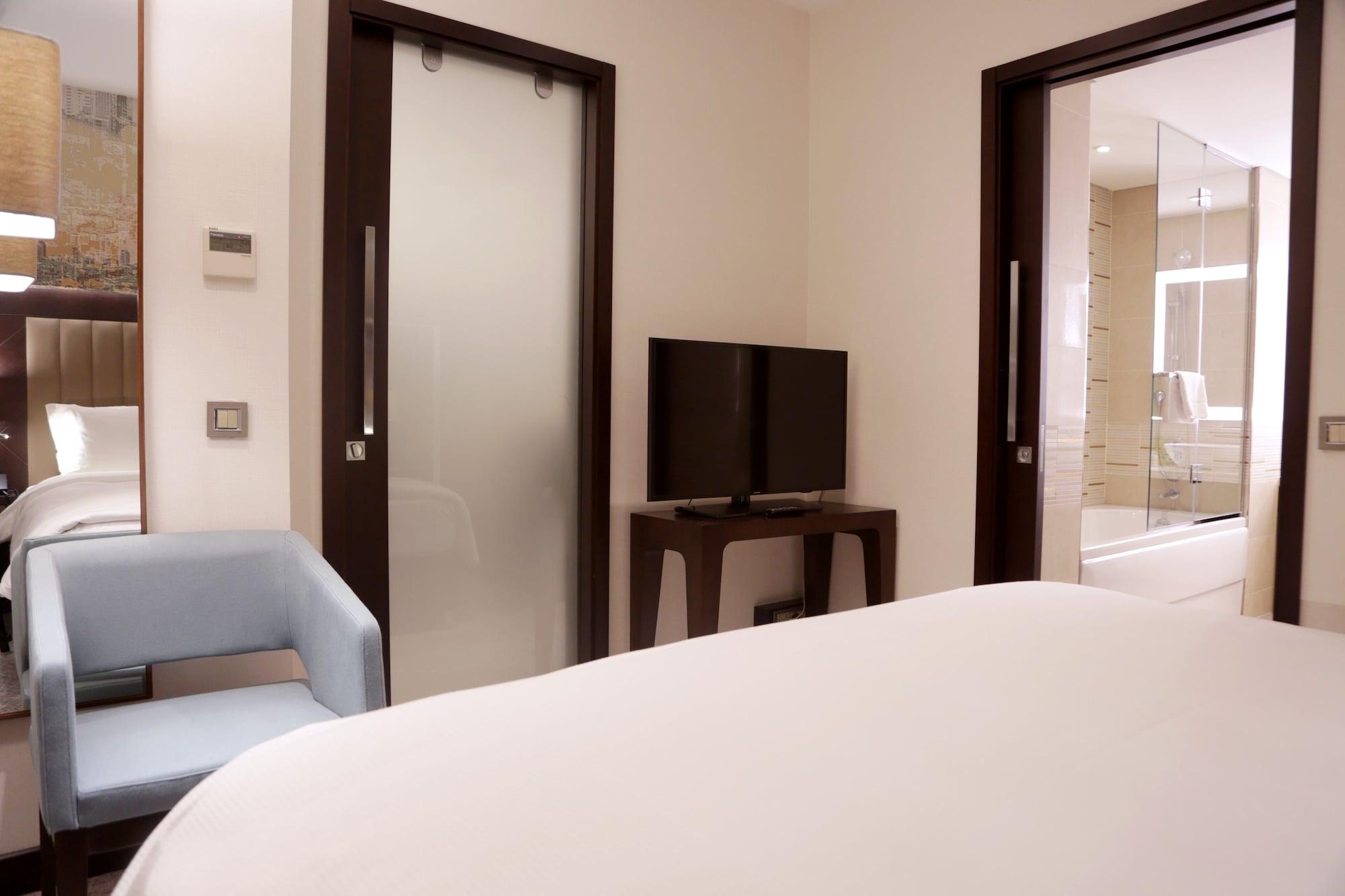 Doubletree By Hilton Istanbul Umraniye Hotel Екстериор снимка A room at the hotel