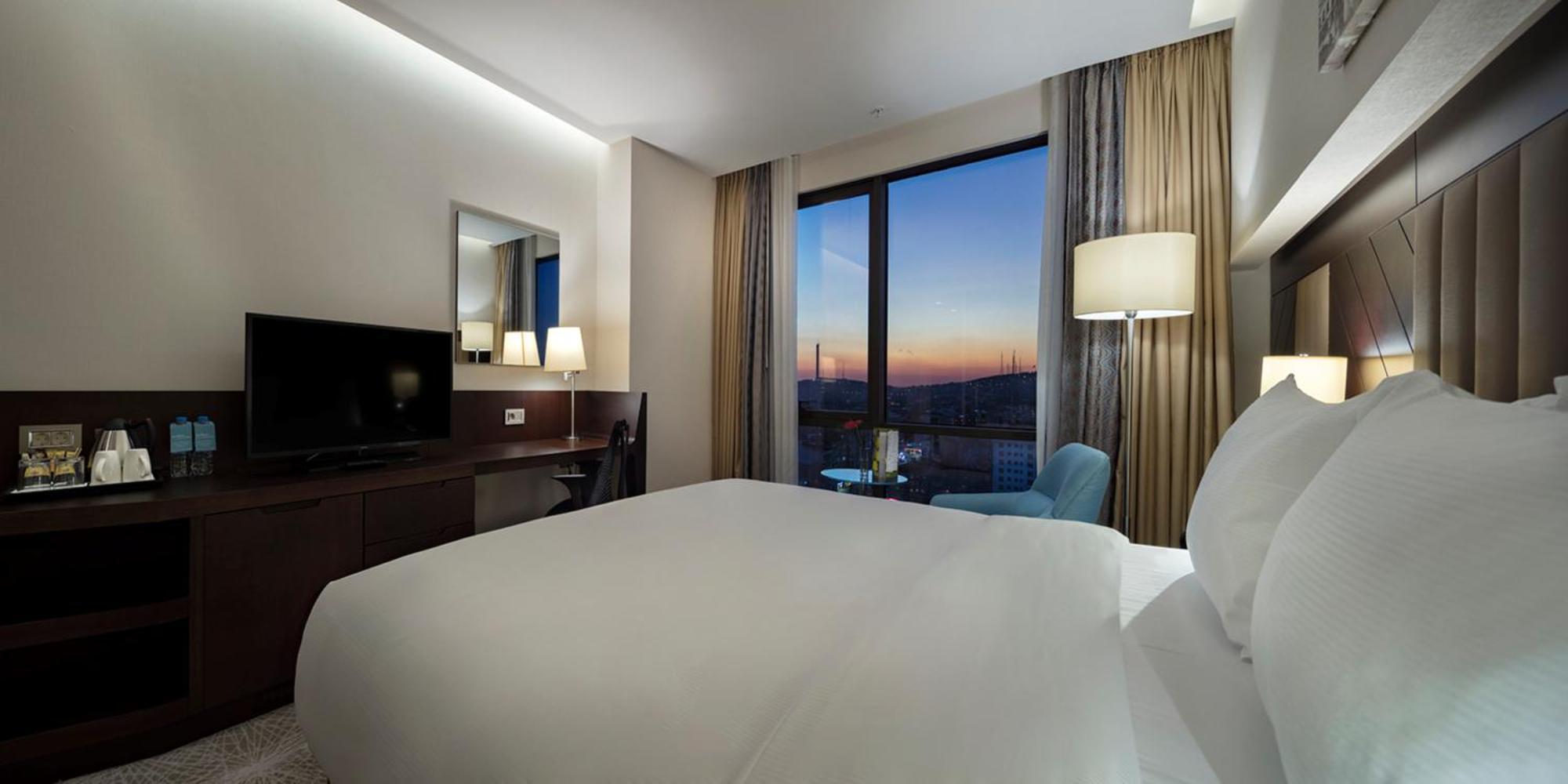 Doubletree By Hilton Istanbul Umraniye Hotel Стая снимка