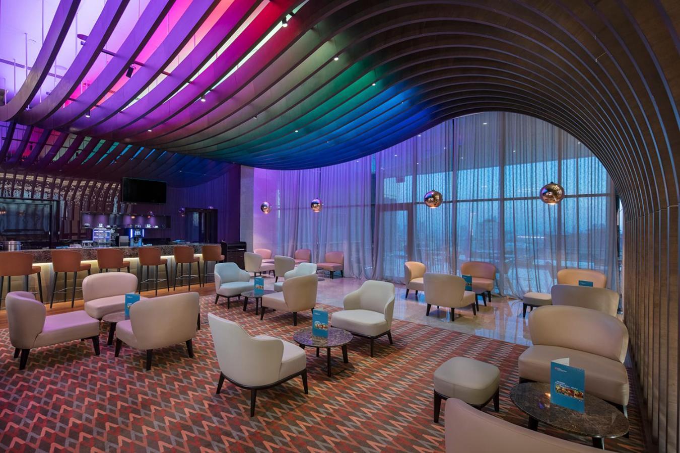 Doubletree By Hilton Istanbul Umraniye Hotel Екстериор снимка The lounge at the airport