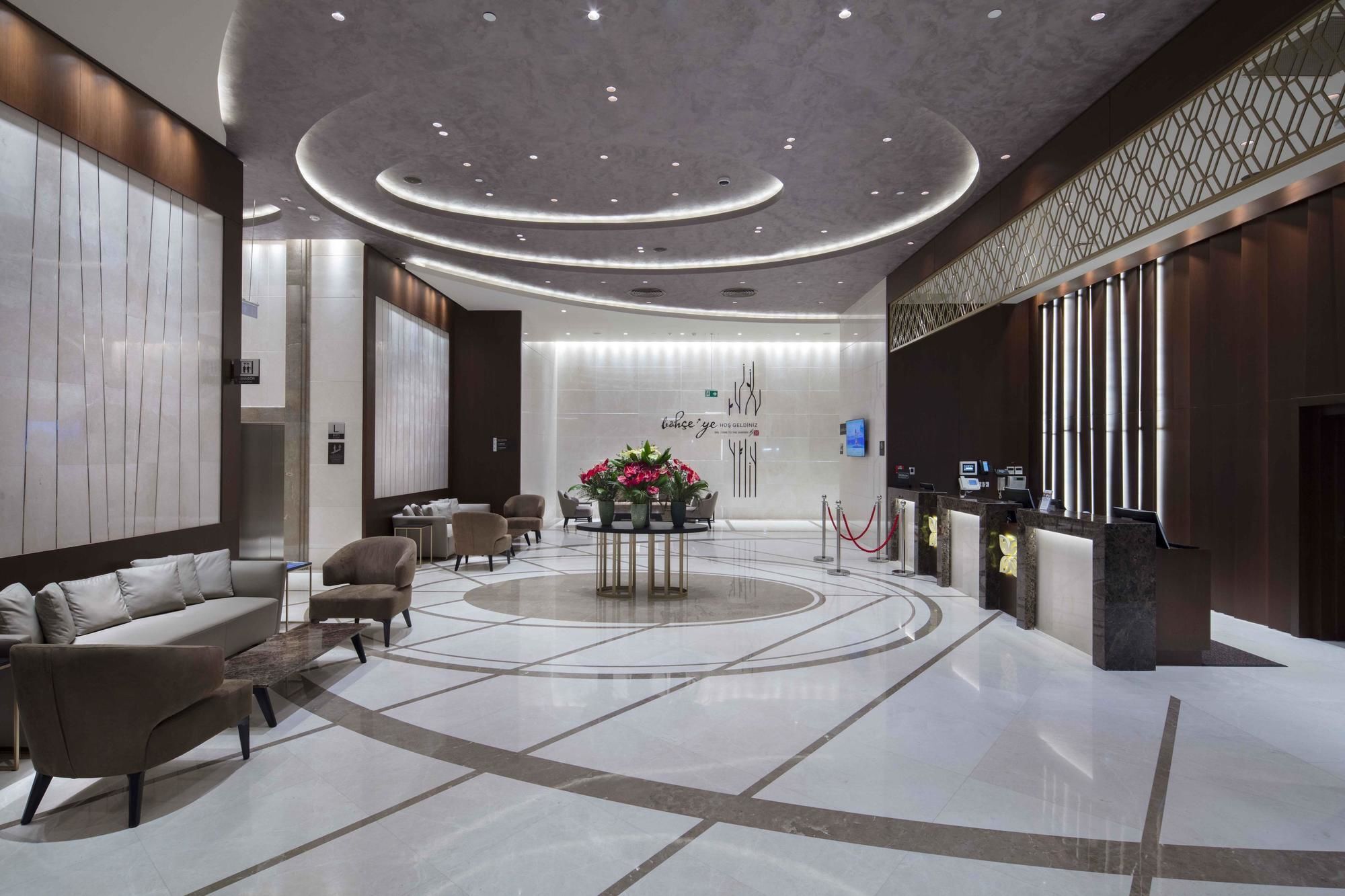 Doubletree By Hilton Istanbul Umraniye Hotel Екстериор снимка Lobby