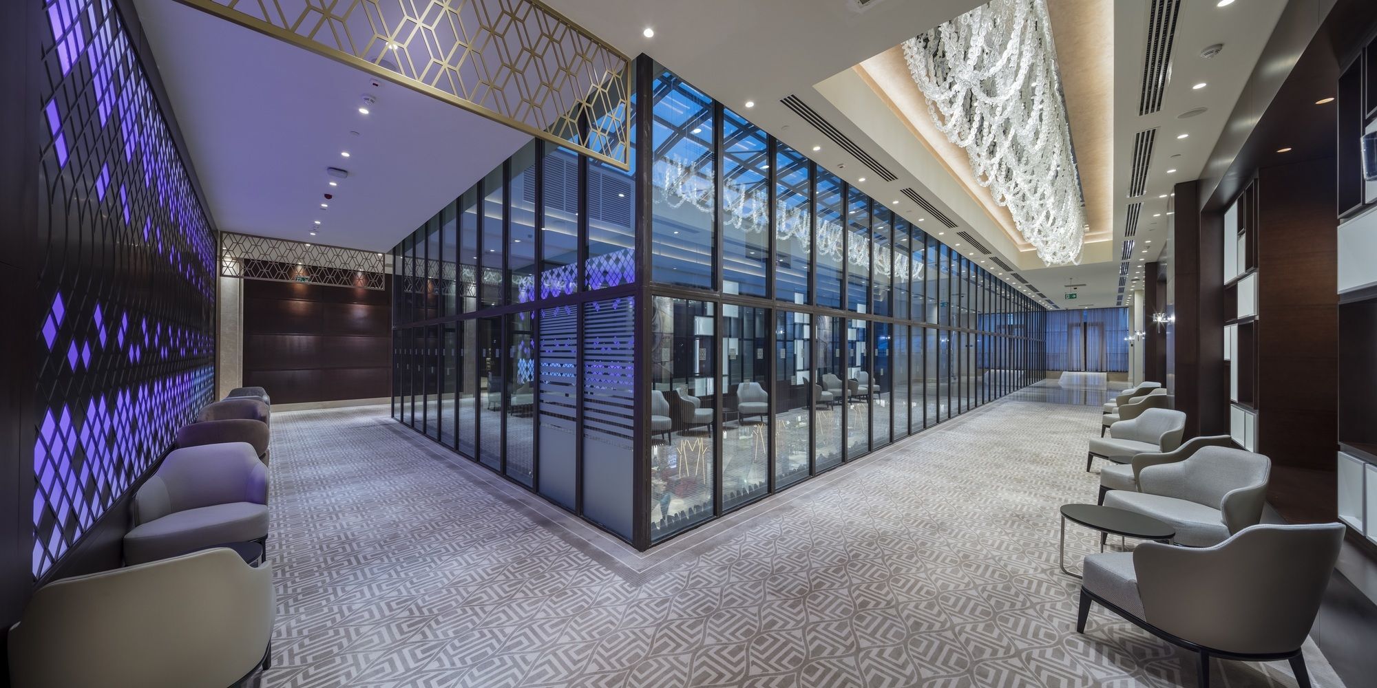 Doubletree By Hilton Istanbul Umraniye Hotel Екстериор снимка The interior of the lounge
