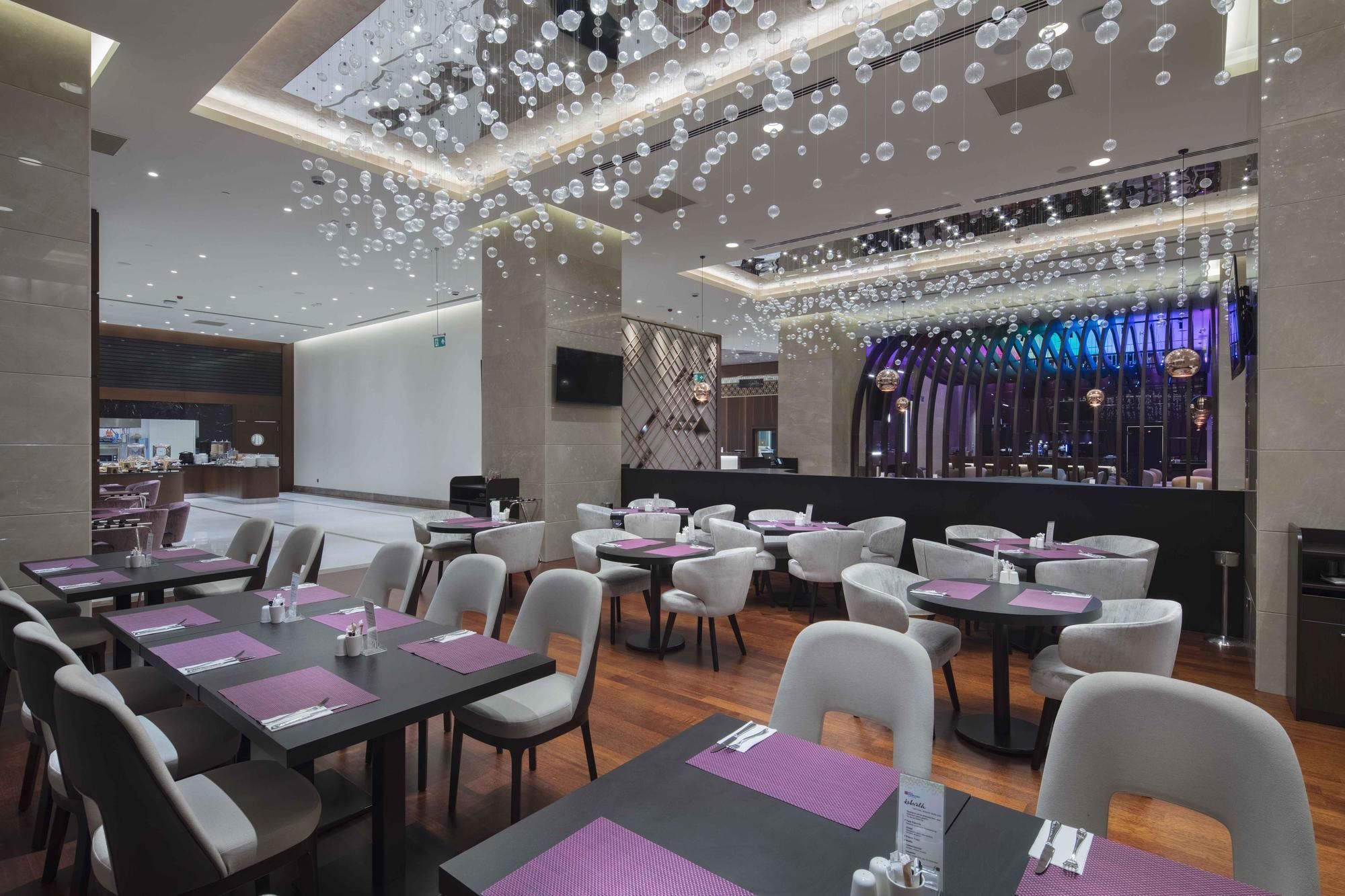 Doubletree By Hilton Istanbul Umraniye Hotel Екстериор снимка The interior of the restaurant