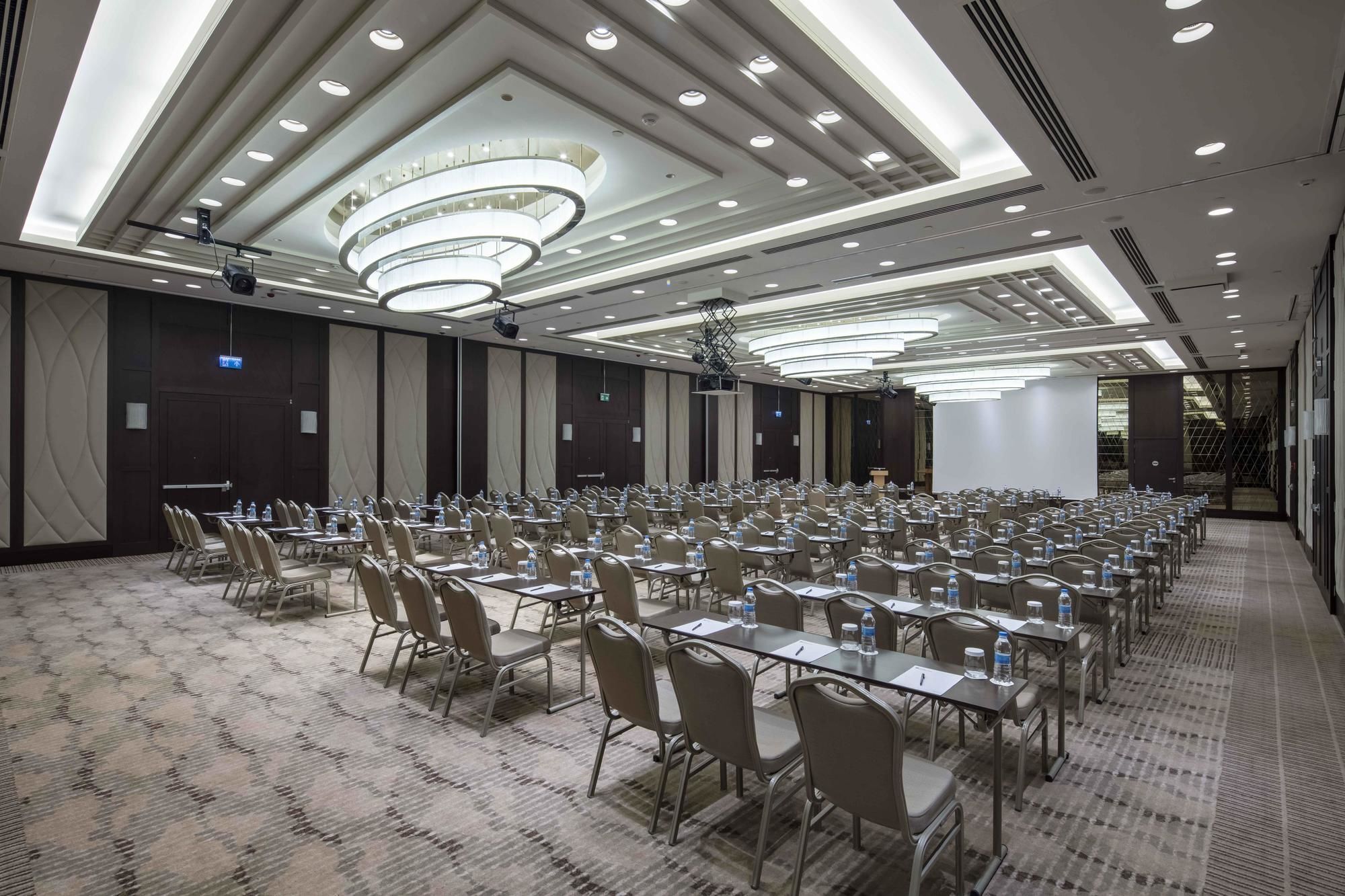 Doubletree By Hilton Istanbul Umraniye Hotel Екстериор снимка The Grand Ballroom