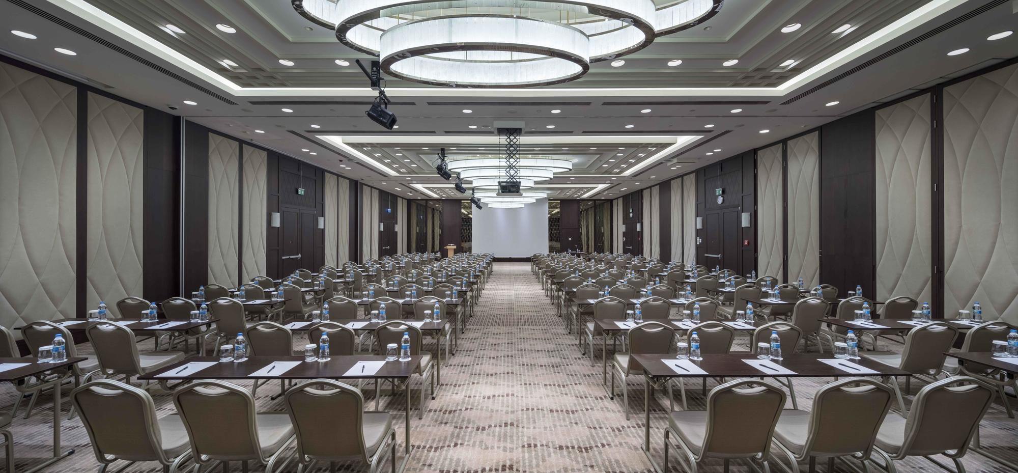 Doubletree By Hilton Istanbul Umraniye Hotel Екстериор снимка Meeting room